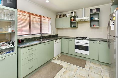 Photo of property in 3a Belleek Close, Weymouth, Auckland, 2103