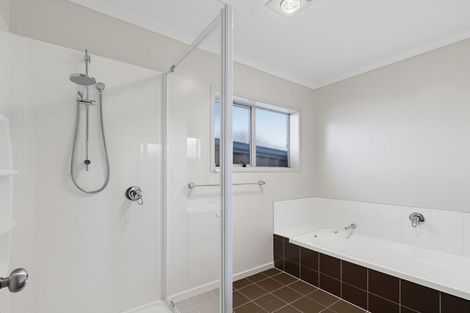 Photo of property in 87 Riverside Drive, Waiuku, 2123