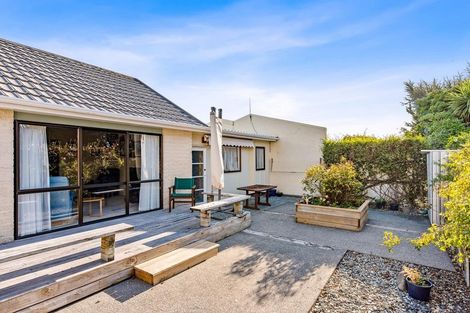 Photo of property in 7a Graham Grove, Waikanae, 5036