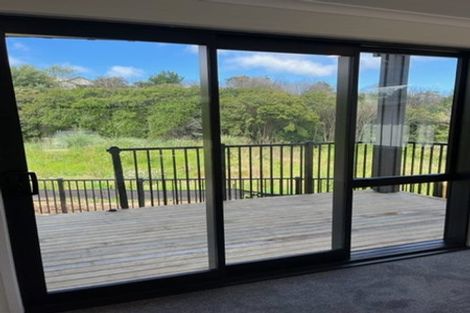 Photo of property in 10 Wrybill Way, Welcome Bay, Tauranga, 3112