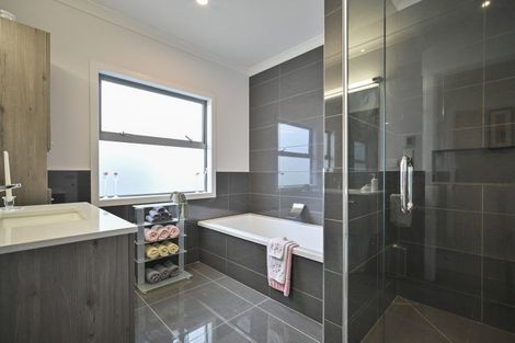 Photo of property in 25 Percy Berry Place, Havelock North, 4130