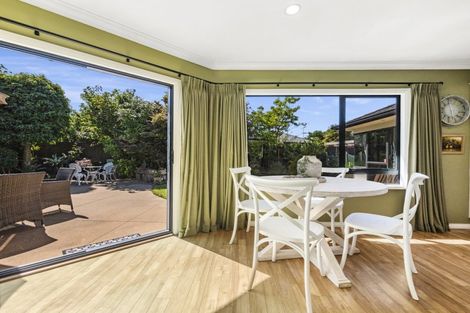 Photo of property in 7 Piha Close, Papamoa Beach, Papamoa, 3118