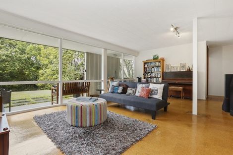 Photo of property in 10 Sandford Street, Campbells Bay, Auckland, 0630