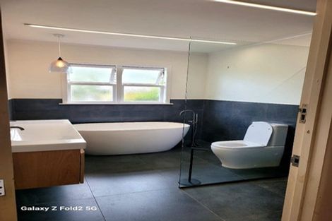 Photo of property in 1 Tiki Street, New Lynn, Auckland, 0600