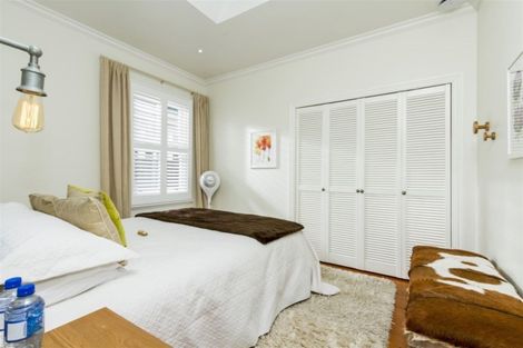 Photo of property in 17 Albert Road, Kelston, Auckland, 0602