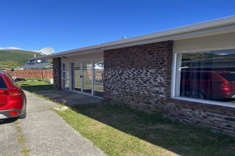 Photo of property in 2/264 Wellington Road, Wainuiomata, Lower Hutt, 5014