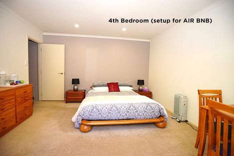 Photo of property in 16 Blundell Place, Chatswood, Auckland, 0626