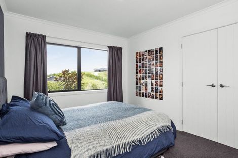 Photo of property in 21c Highlands Drive, Waipawa, 4277