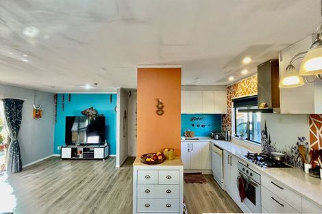 Photo of property in 387 West Coast Road, Glen Eden, Auckland, 0602