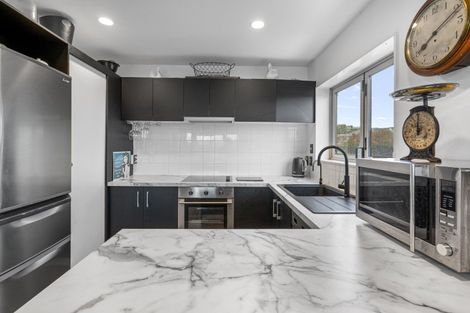 Photo of property in 1/208 Lake Terrace, Hilltop, Taupo, 3330