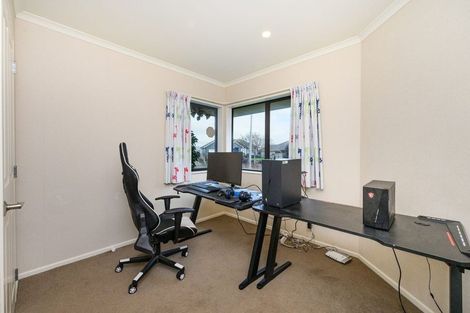 Photo of property in 161 Pacific Drive, Fitzherbert, Palmerston North, 4410