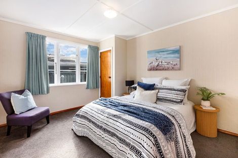 Photo of property in 9 Atiawa Crescent, Waiwhetu, Lower Hutt, 5010