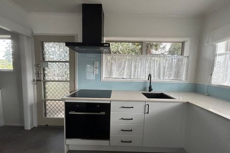 Photo of property in 1/32 Northcote Road, Takapuna, Auckland, 0622