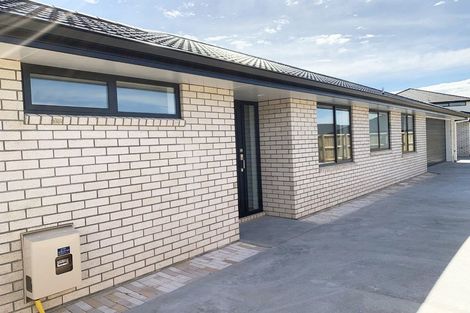 Photo of property in 11 Keerangi Place, Rototuna North, Hamilton, 3210