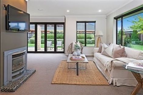 Photo of property in 19 Hemingway Place, Spencerville, Christchurch, 8083