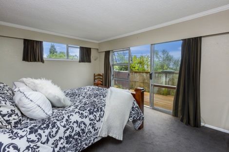 Photo of property in 4 Vista Crescent, Maoribank, Upper Hutt, 5018