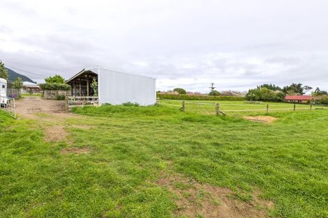 Photo of property in 34 Sutton Road, Te Horo, Otaki, 5582