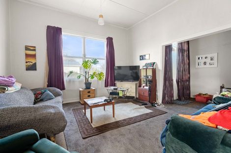 Photo of property in 98 Pembroke Street, Carterton, 5713