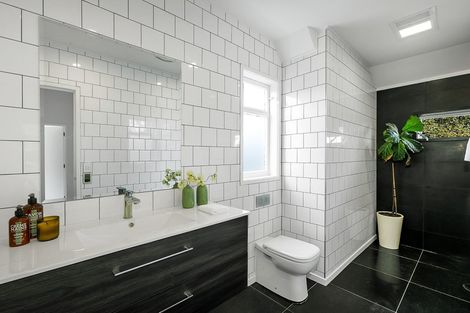 Photo of property in 68 Linwood Avenue, Mount Albert, Auckland, 1025