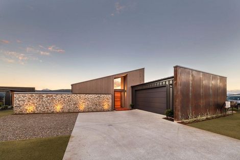 Photo of property in 3 Mcdonald Street, Wanaka, 9305