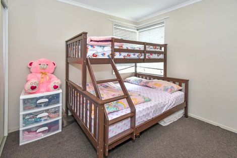 Photo of property in 53 Bruce Pulman Drive, Takanini, 2112