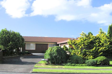 Photo of property in 12 Whiteacres Drive, Sunnyhills, Auckland, 2010