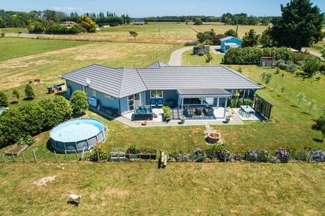 Photo of property in 1404a State Highway 3, Newbury, Palmerston North, 4475