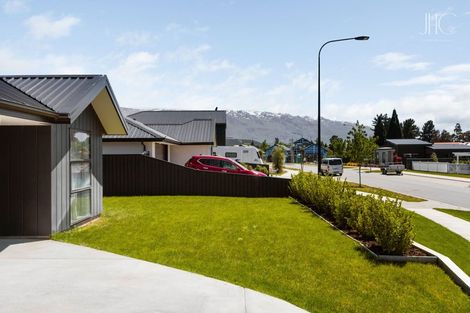 Photo of property in 6 Searle Drive, Cromwell, 9310