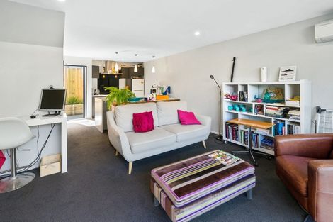 Photo of property in 4/193 Kilmore Street, Christchurch Central, Christchurch, 8013