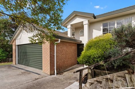 Photo of property in 76 Barbados Drive, Unsworth Heights, Auckland, 0632