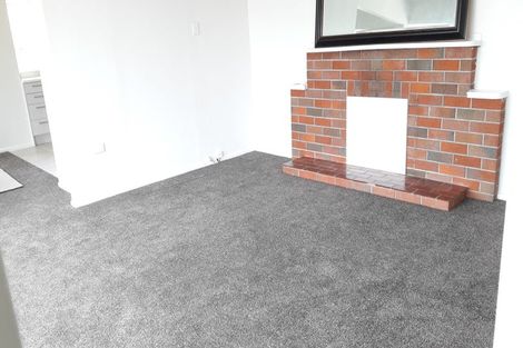 Photo of property in 19 Chivalry Road, Glenfield, Auckland, 0629