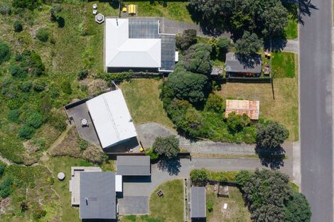 Photo of property in 7 Kent Avenue, Waitarere Beach, Levin, 5510
