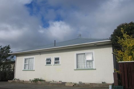 Photo of property in 92 Chelwood Street, Takaro, Palmerston North, 4412