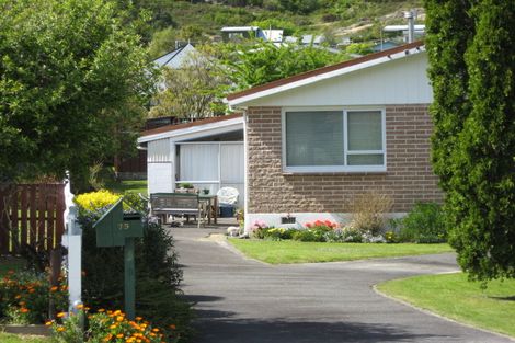 Photo of property in 79 Hampden Street, Picton, 7220