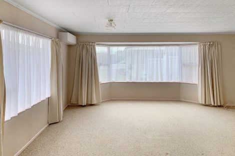 Photo of property in 3 Tasman Street, Levin, 5510