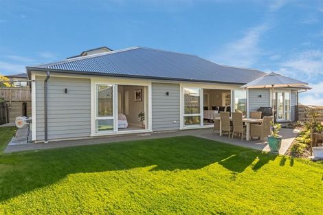 Photo of property in 45 Ken Douglas Drive, Aotea, Porirua, 5024
