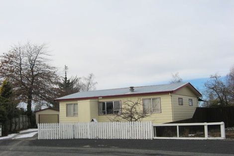 Photo of property in 35 Pukaki Place, Twizel, 7901