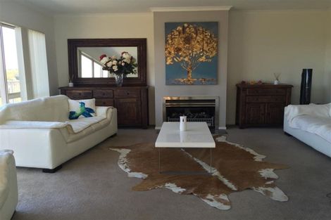 Photo of property in 11 Clansman Terrace, Gulf Harbour, Whangaparaoa, 0930