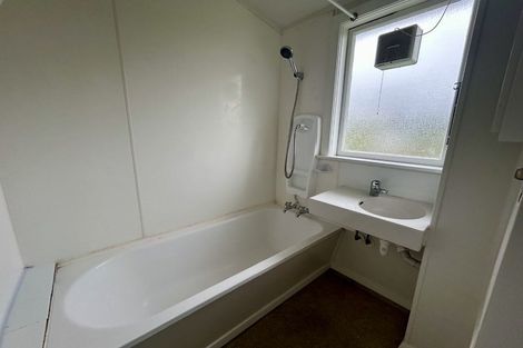 Photo of property in 78-80 Hereford Street, Cannons Creek, Porirua, 5024