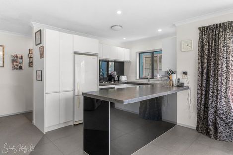 Photo of property in 5 Judd Road, Maungaturoto, 0520