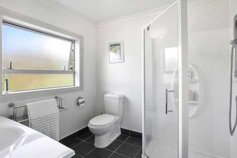 Photo of property in 10 Parker Road, Huntly, 3771