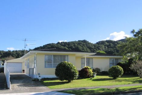 Photo of property in 53 Momona Street, Wainuiomata, Lower Hutt, 5014