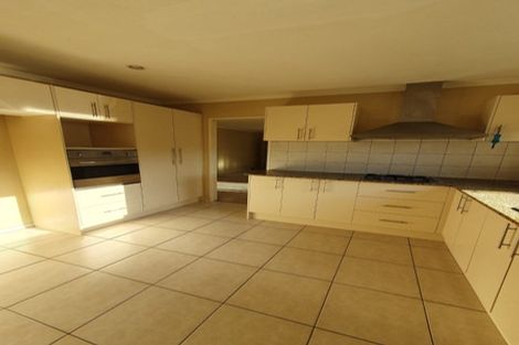 Photo of property in 14 Shankill Place, East Tamaki, Auckland, 2013