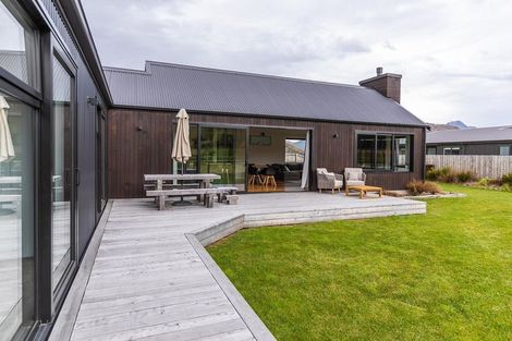 Photo of property in 8 Mulbury Way, Lower Shotover, Queenstown, 9304