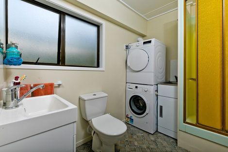 Photo of property in 2/66 Lynden Avenue, Hillcrest, Auckland, 0627