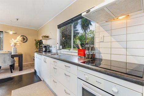 Photo of property in 62 Hamilton Drive, Waiuku, 2123