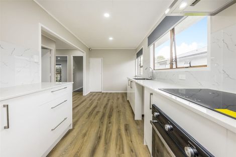 Photo of property in 2/1 Carter Place, Manurewa, Auckland, 2102