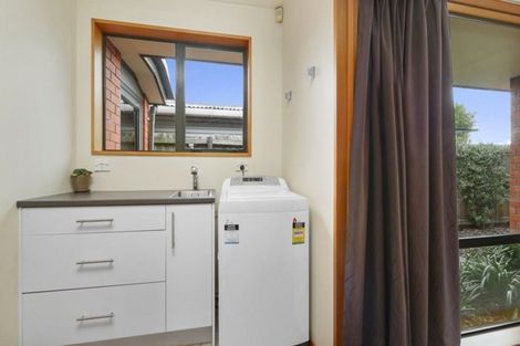 Photo of property in 2/113 Avonhead Road, Avonhead, Christchurch, 8042