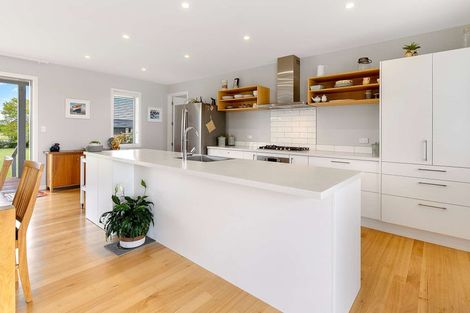 Photo of property in 2 Pukeko Way, Amberley, 7410