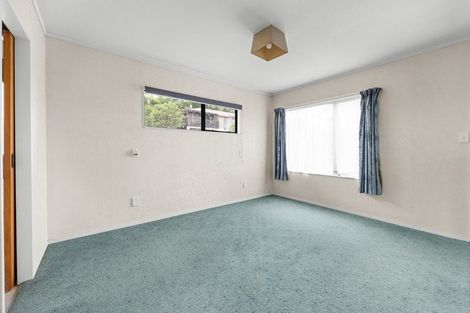 Photo of property in 18 Van Dyke Place, West Harbour, Auckland, 0618